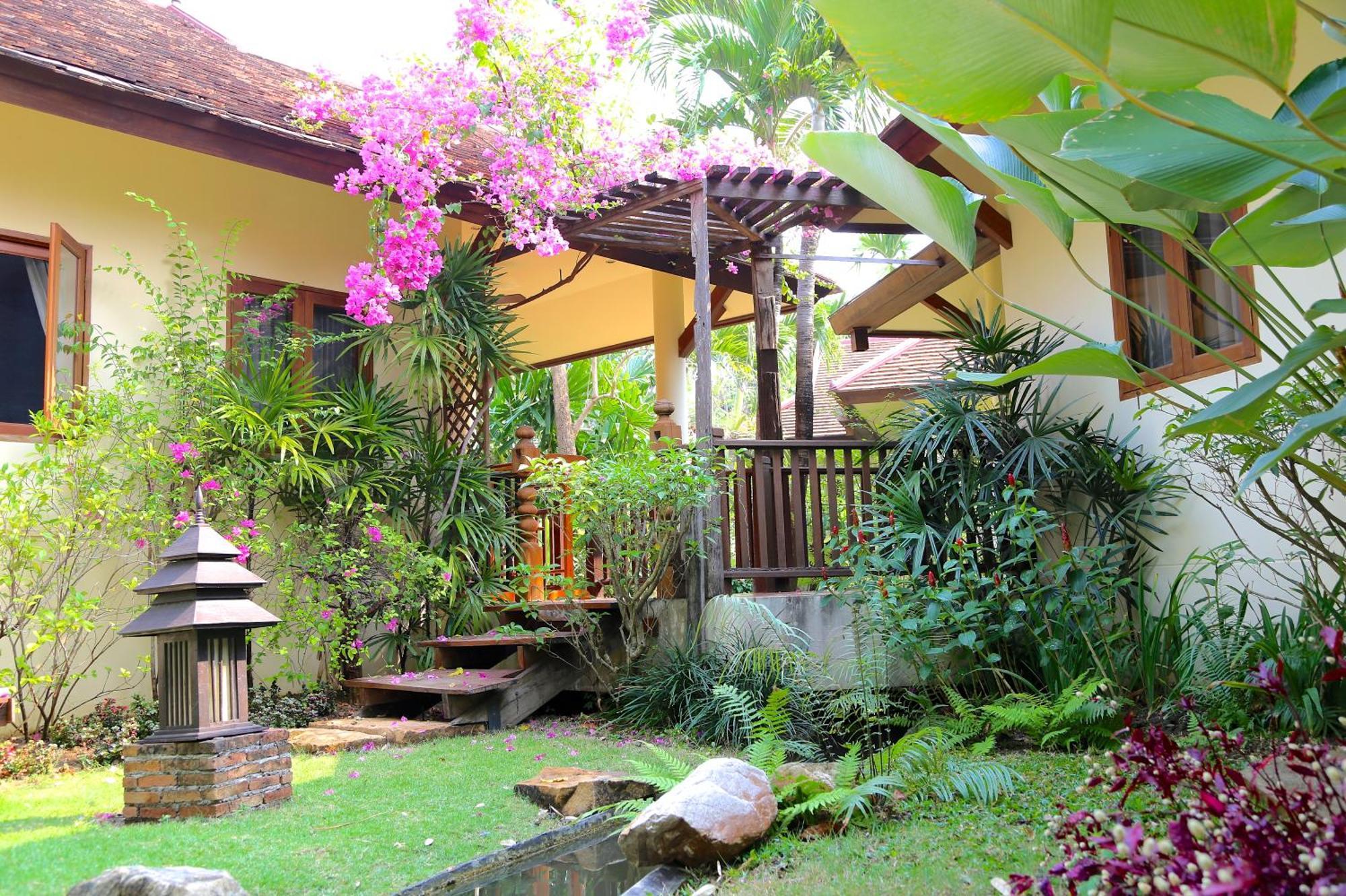 Oriental Siam Resort - Sha Extra Plus Certified Чиангмай Экстерьер фото